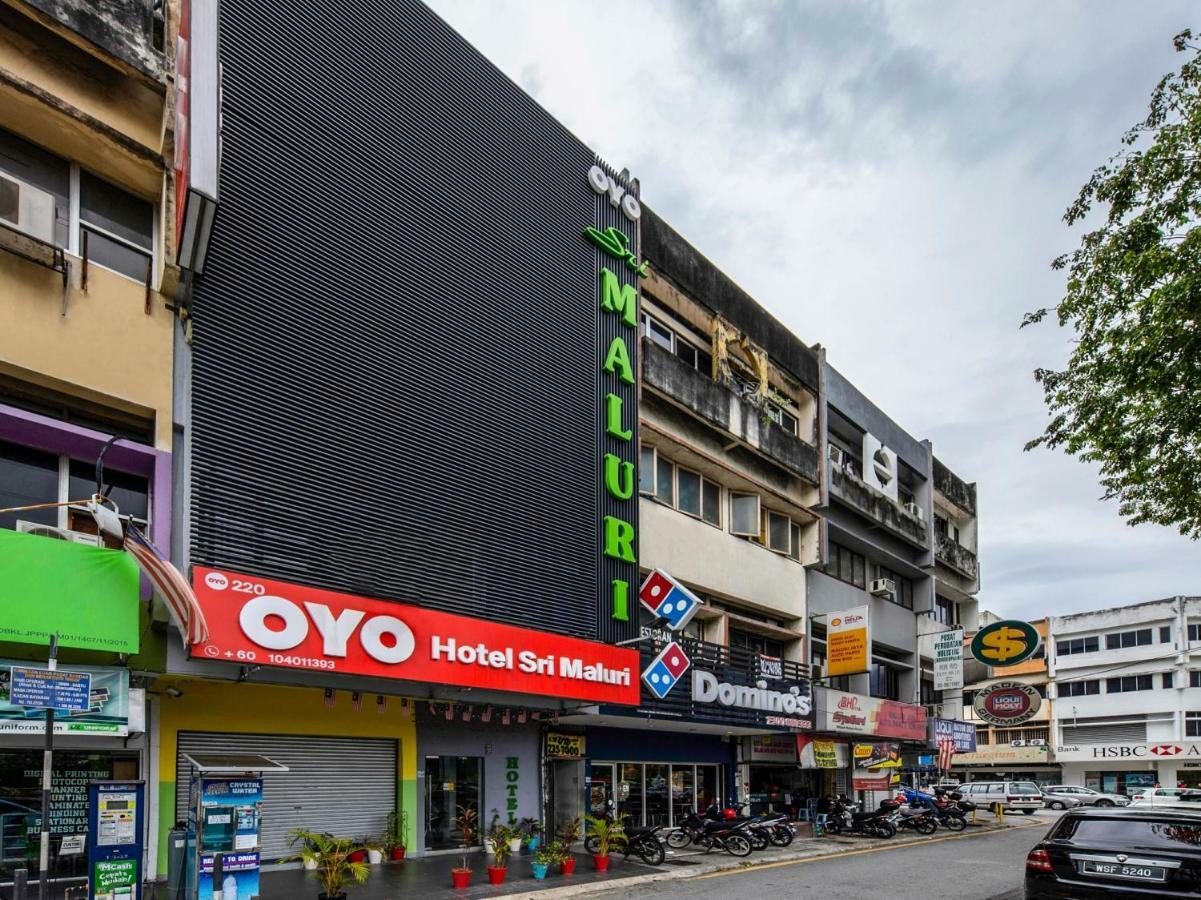 Oyo 220 Hotel Sri Maluri Kuala Lumpur Exterior photo